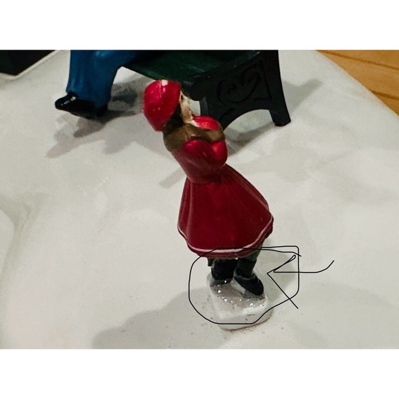 VINTAGE 1996 Christmas Fantasy LTD Wonderland Skaters Pond 8 Songs W/Box Tested - Picture 15 of 16